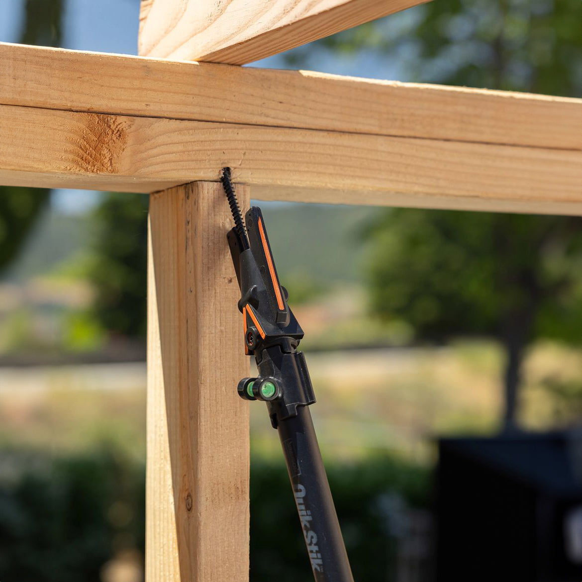 Using the Quik Stik and SWDC truss screws