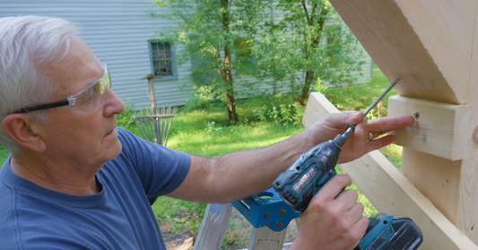 contractor use best screws for pergola 2025